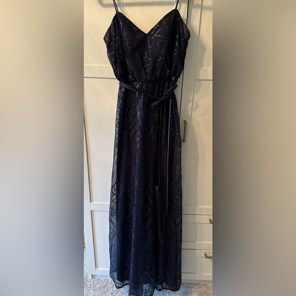 Navy Sequin and lace gown - Picture 4 of 11